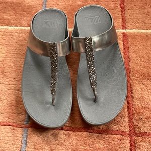 FitFlop sparkle size 9 thongs